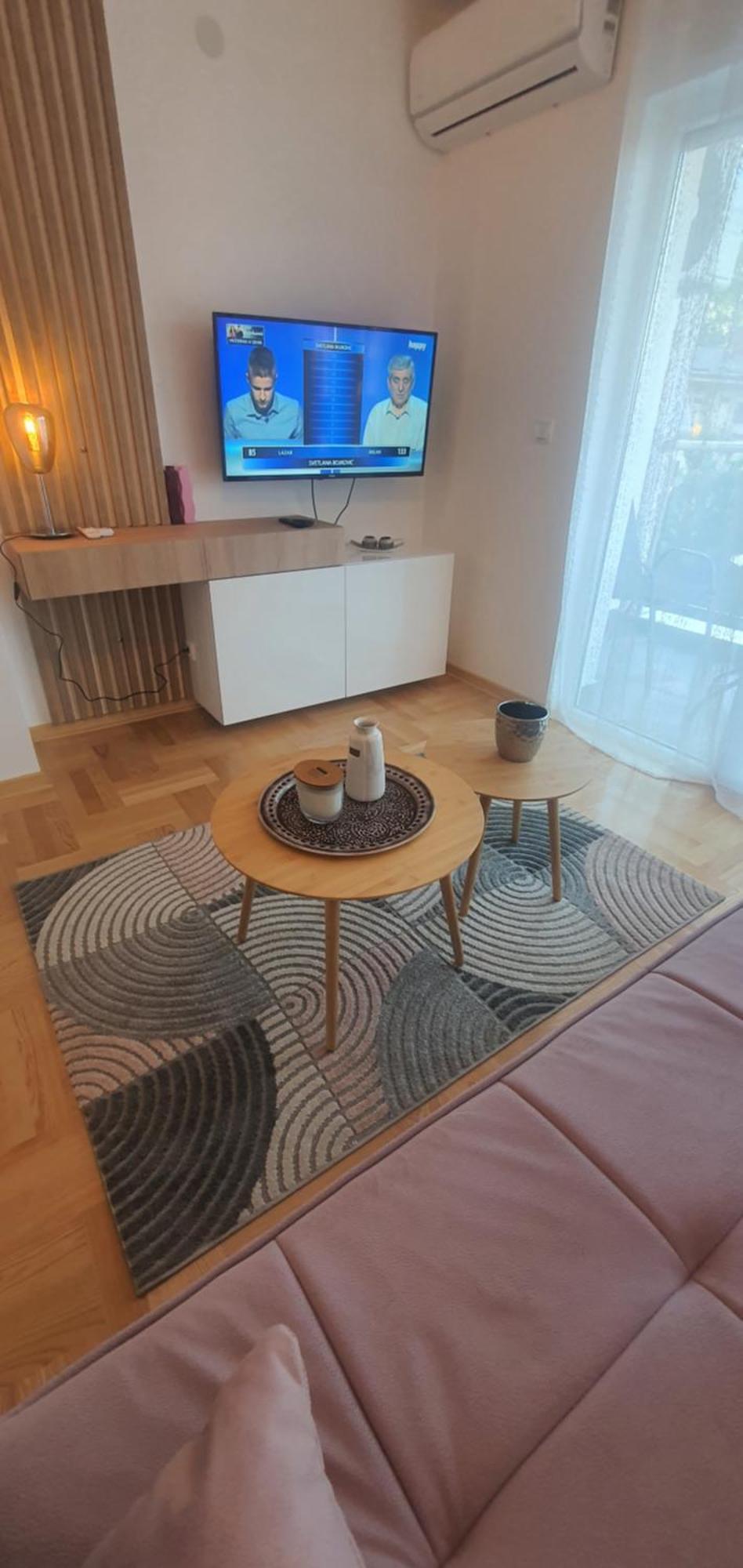 Appartamento Apartman Tadej & Free Parking Vrnjci Esterno foto